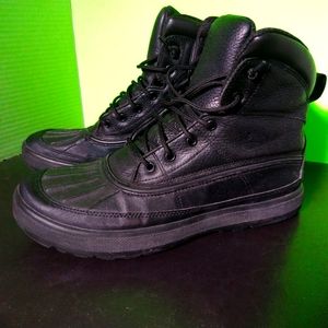 Nike black ACG Boots